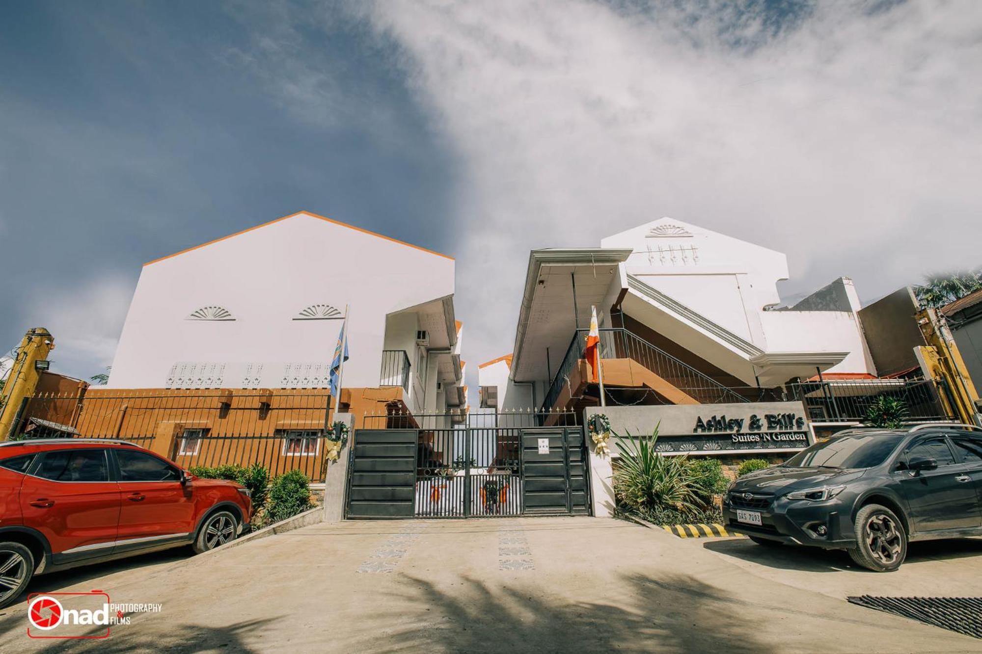 Ashley And Bill'S Suites 'N Garden Hotel And Vacation Homes Carcar Exterior foto